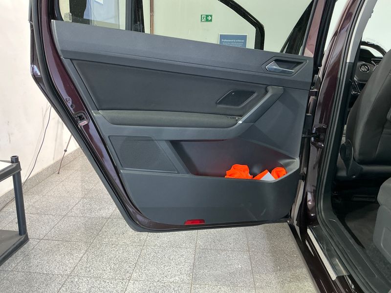 Volkswagen Touran 2.0 TDI Comfortline BlueMotion Tech 2017 – снимка 31