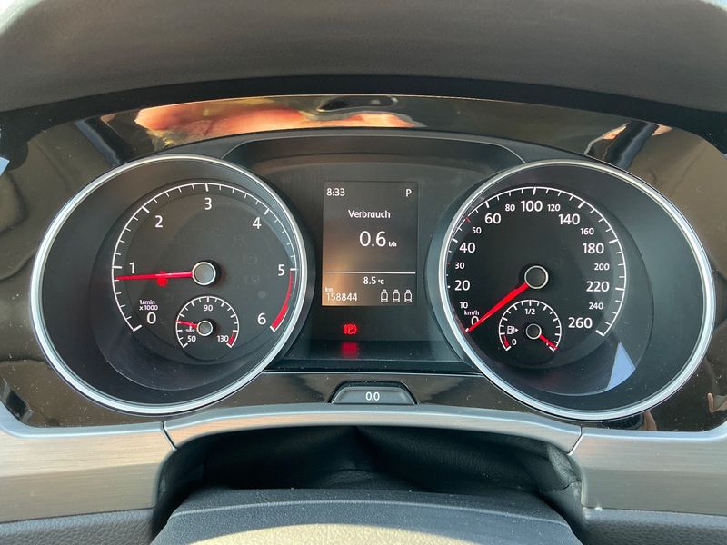 Volkswagen Touran 2.0 TDI Comfortline BlueMotion Tech 2017 – снимка 18