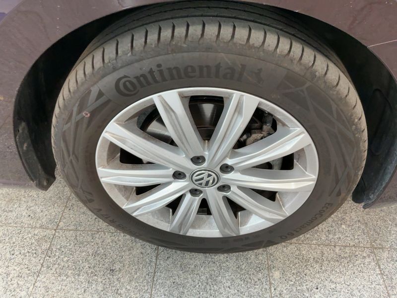 Volkswagen Touran 2.0 TDI Comfortline BlueMotion Tech 2017 – снимка 11