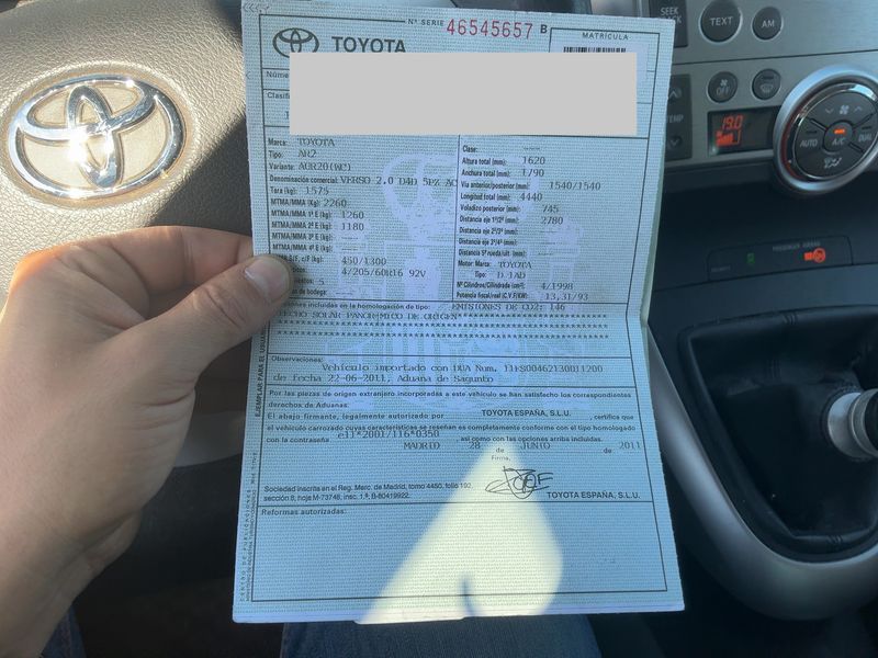 Toyota Verso 2.0 D-4D Advance 2011 – снимка 21