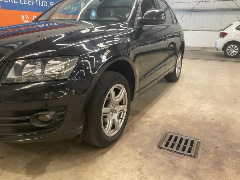 Audi Q5 2.0 TFSI quattro 2009 – снимка 2