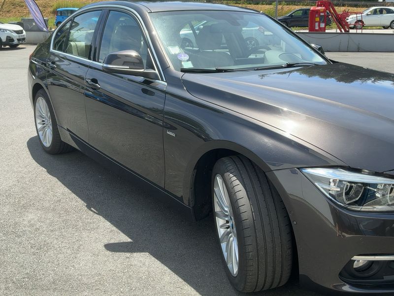 BMW 3er 330i xDrive Luxury Line 2016 – снимка 12