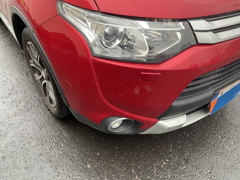 Mitsubishi Outlander 2.2 DI-D Intense 4WD 2015 – снимка 33