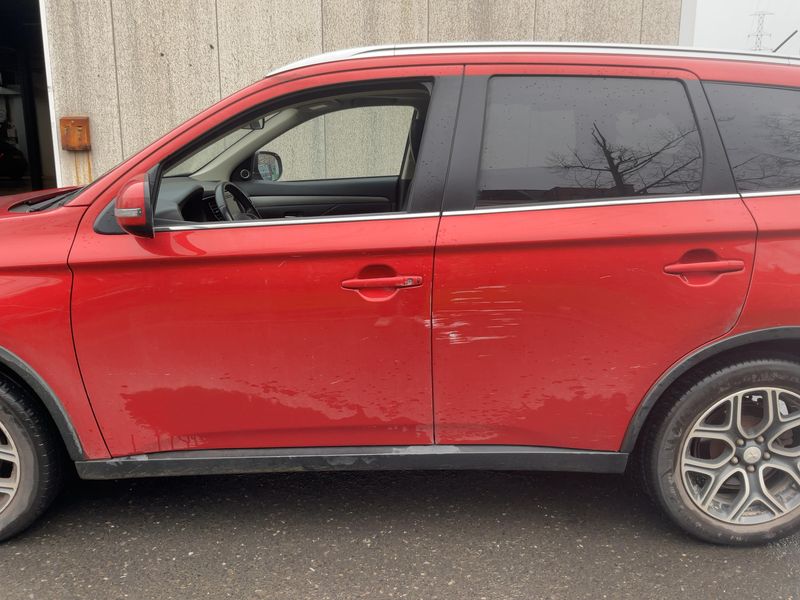 Mitsubishi Outlander 2.2 DI-D Intense 4WD 2015 – снимка 4