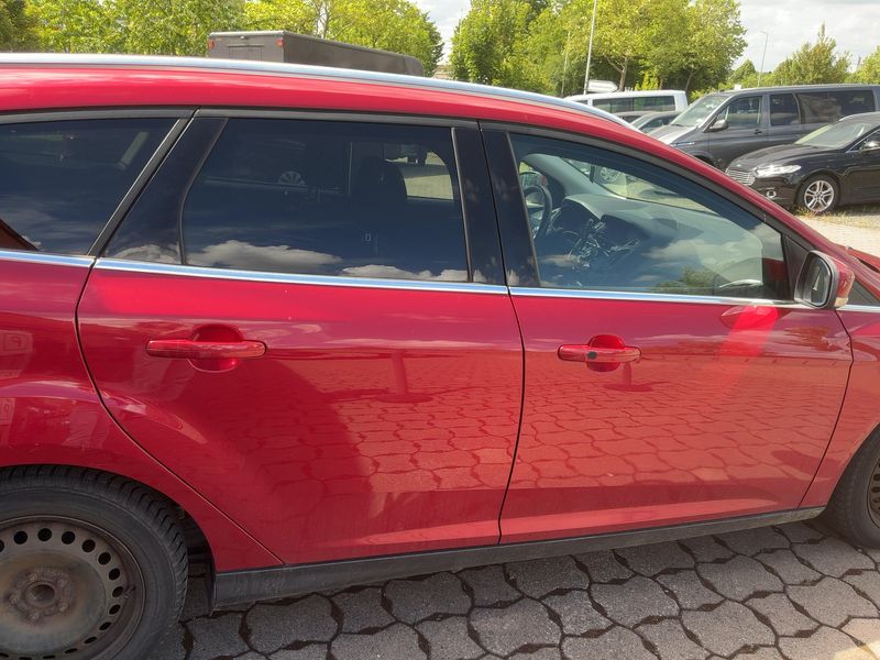 Ford Focus 2.0 TDCi Titanium 2014 – снимка 10