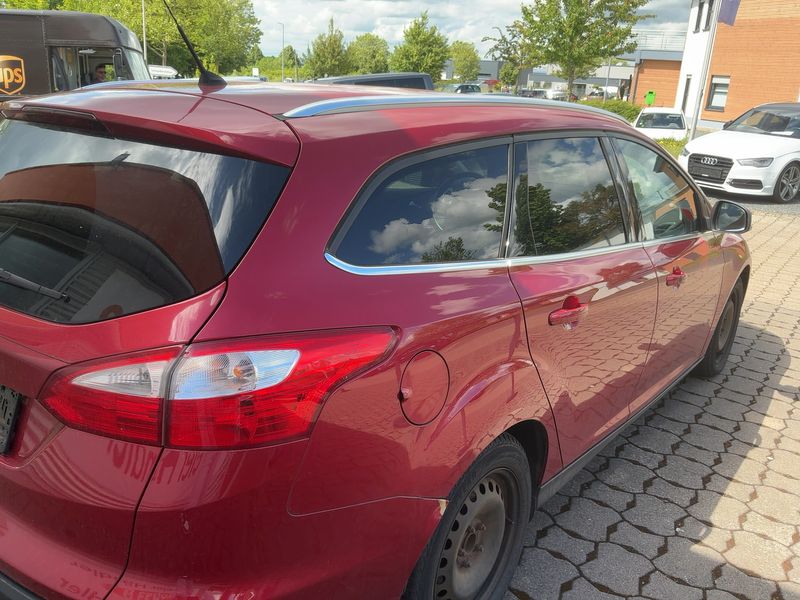 Ford Focus 2.0 TDCi Titanium 2014 – снимка 8