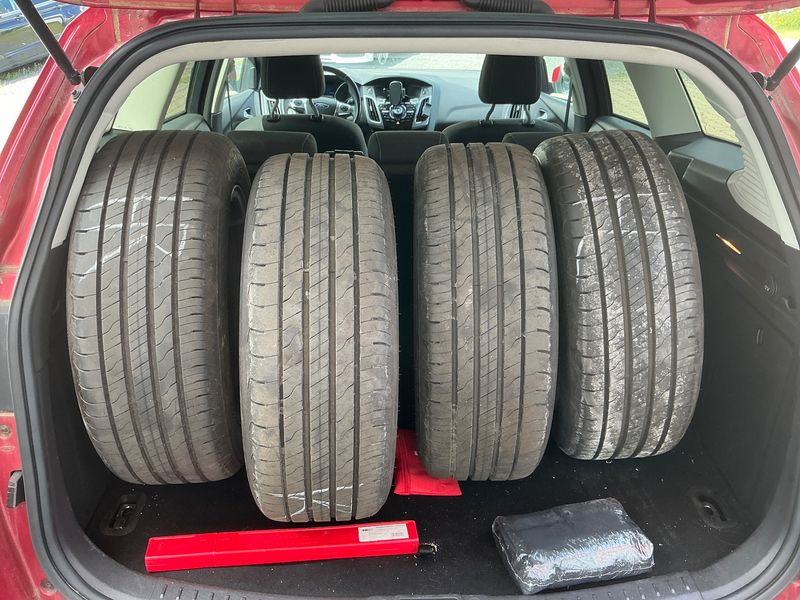 Ford Focus 2.0 TDCi Titanium 2014 – снимка 15