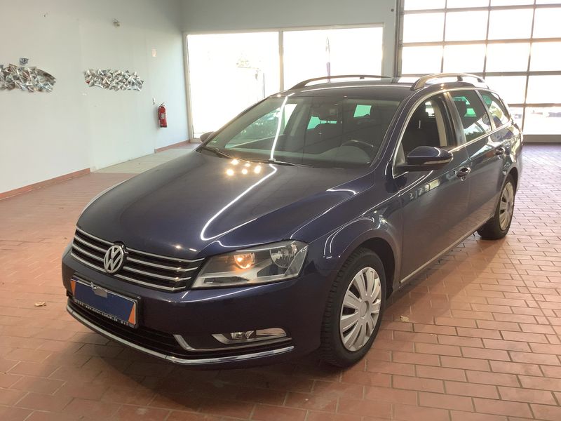 Volkswagen Passat 1.4 TSI Comfortline BlueMotion Tech 2011 – снимка 1
