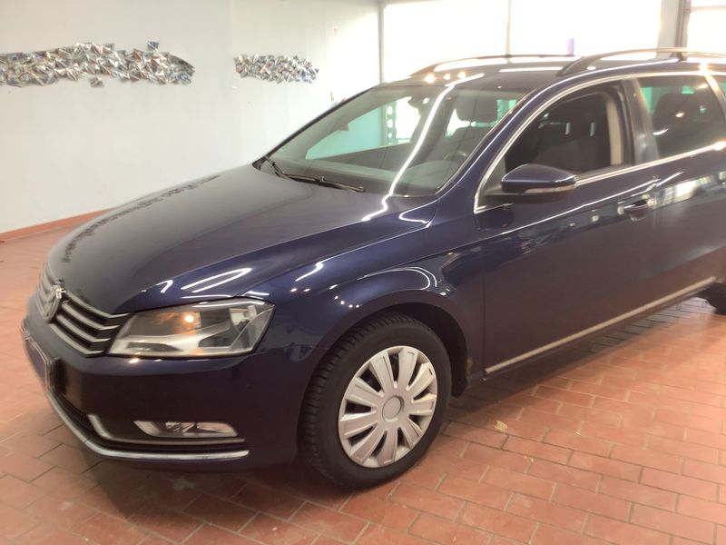 Volkswagen Passat 1.4 TSI Comfortline BlueMotion Tech 2011 – снимка 2