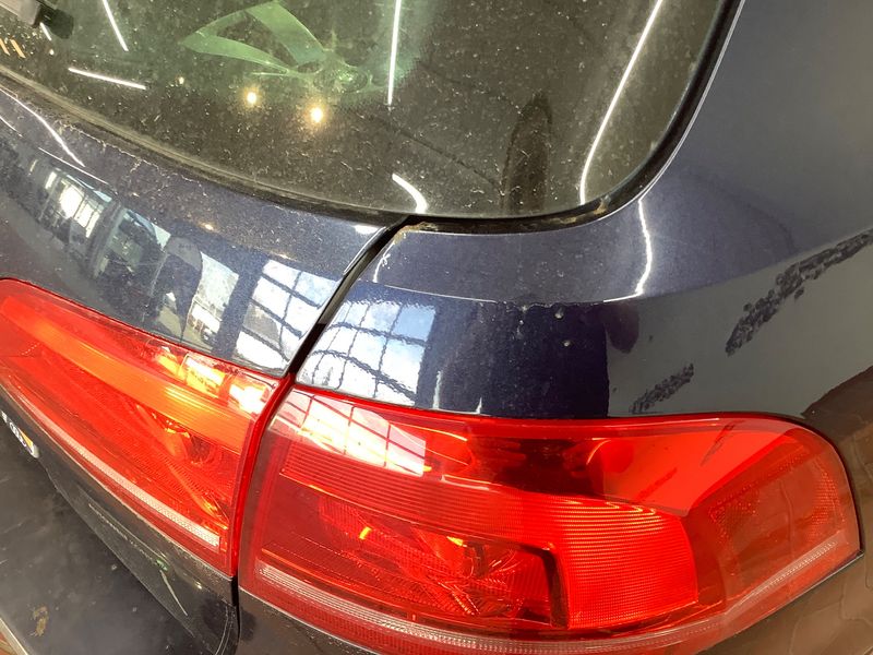 Volkswagen Passat 1.4 TSI Comfortline BlueMotion Tech 2011 – снимка 25