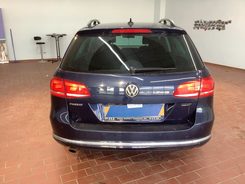 Volkswagen Passat 1.4 TSI Comfortline BlueMotion Tech 2011 – снимка 7