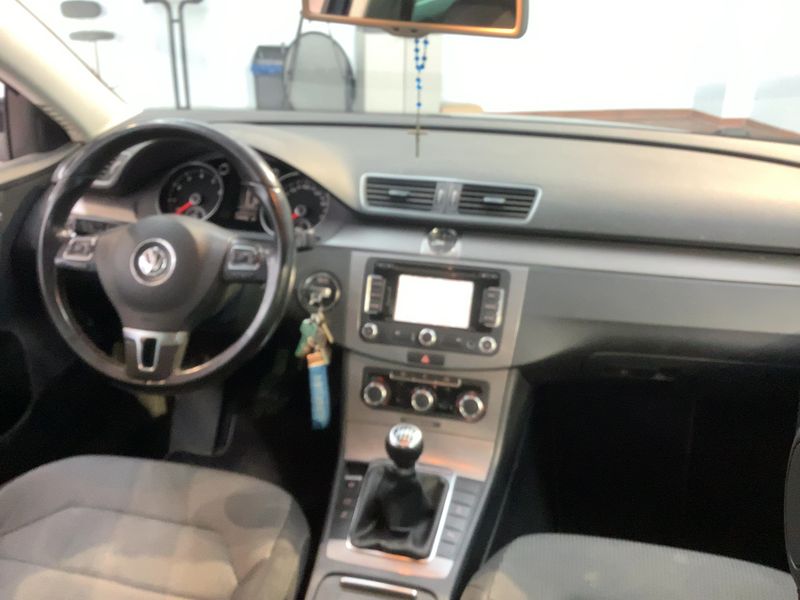 Volkswagen Passat 1.4 TSI Comfortline BlueMotion Tech 2011 – снимка 18
