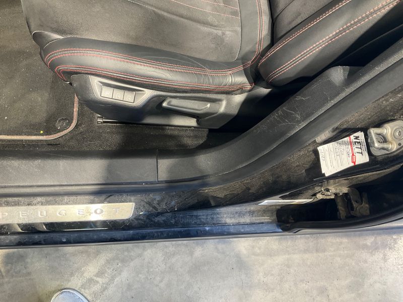 Peugeot 308 1.6 PureTech GT 2018 – снимка 24