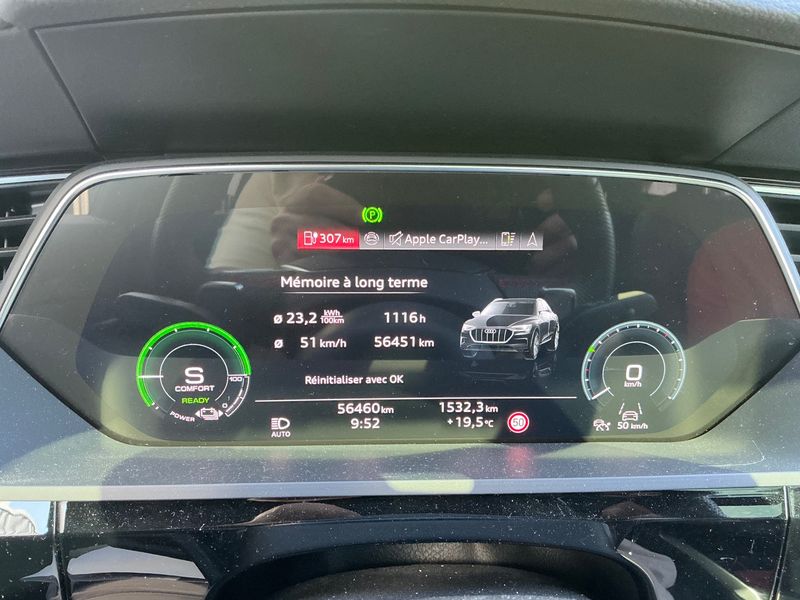 Audi Q8 Sportback 55 e-tron quattro S line 2023 – снимка 18