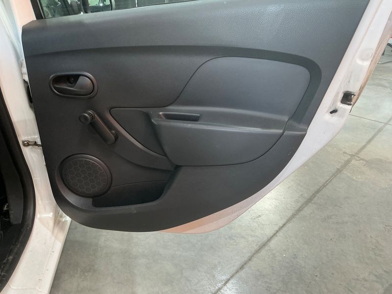 Dacia Sandero 0.9 TCe Supreme 2016 – снимка 25