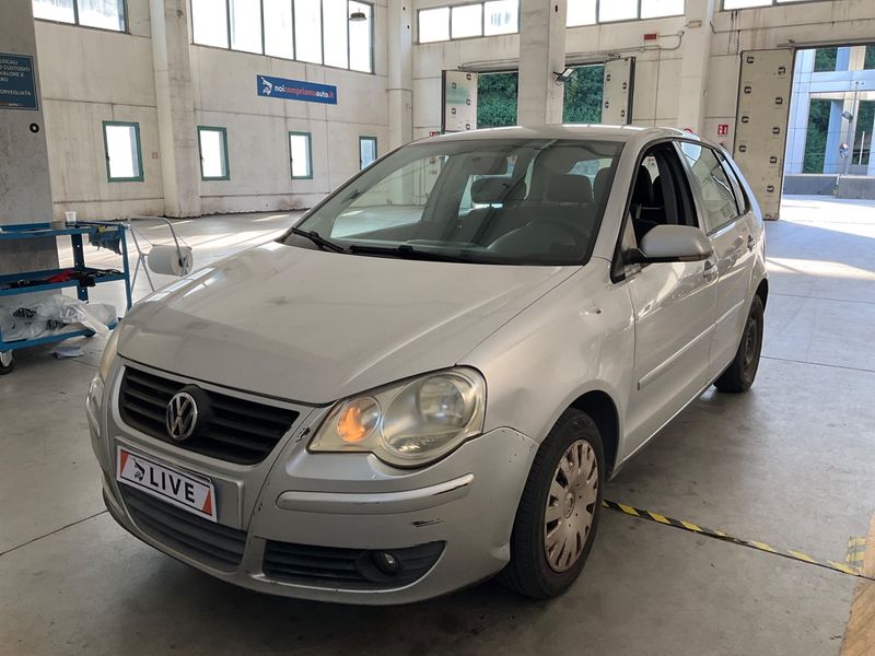 Volkswagen Polo 1.4 TDI Comfortline 2005 – снимка 1