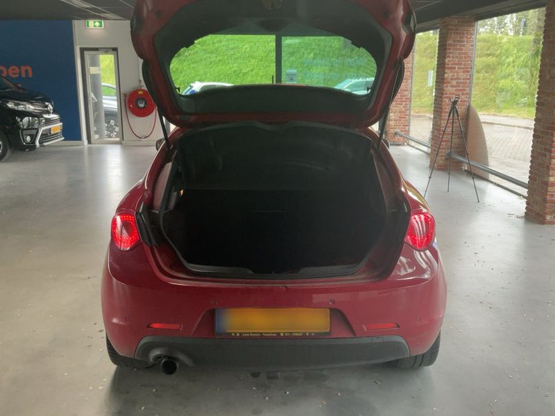 Alfa Romeo Giulietta 1.4 Turbo Collezione 2015 – снимка 15