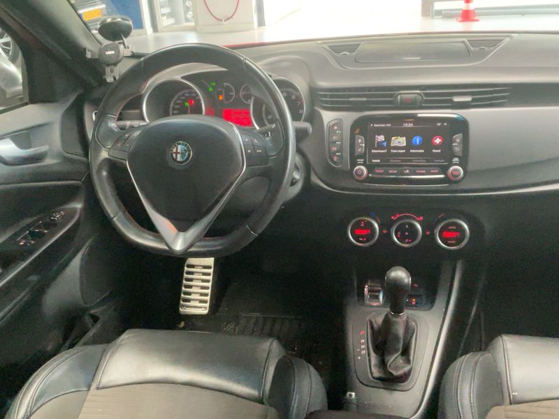 Alfa Romeo Giulietta 1.4 Turbo Collezione 2015 – снимка 17