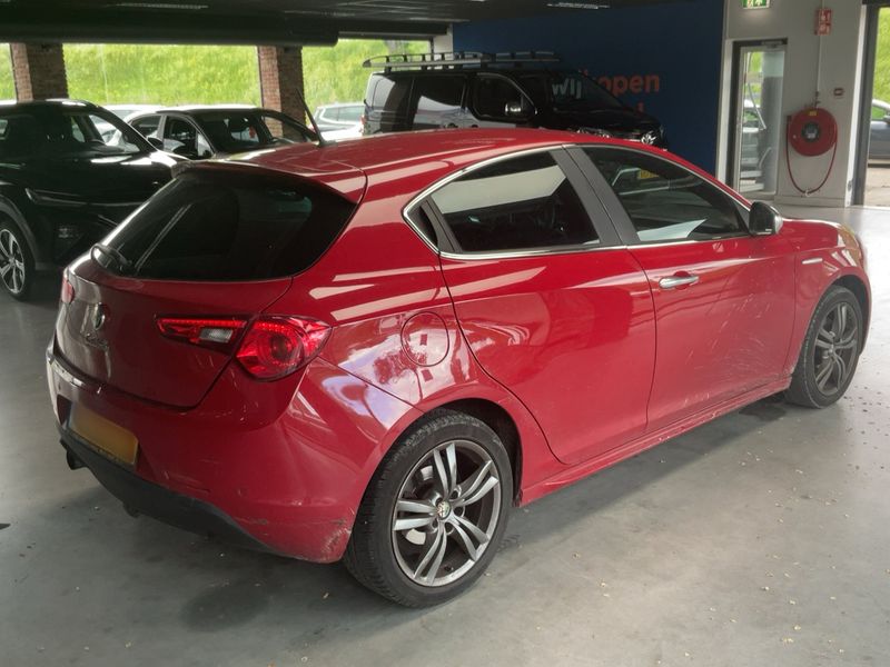 Alfa Romeo Giulietta 1.4 Turbo Collezione 2015 – снимка 8