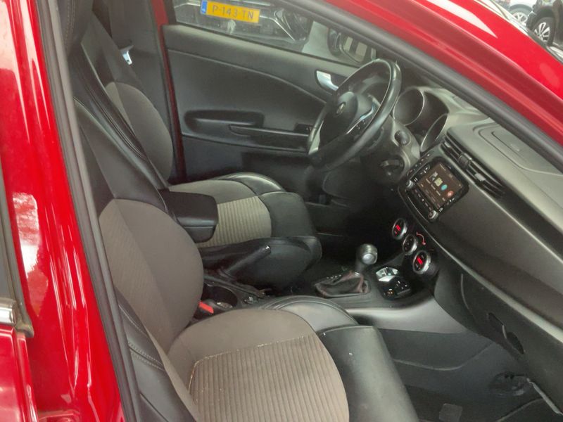 Alfa Romeo Giulietta 1.4 Turbo Collezione 2015 – снимка 16
