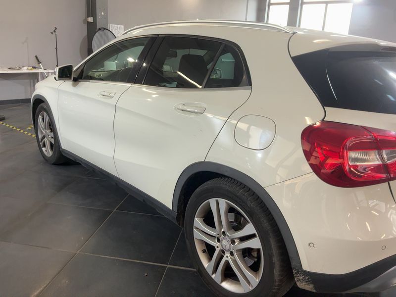 Mercedes-Benz GLA-Klasse GLA 200 d Sport 2016 – снимка 6