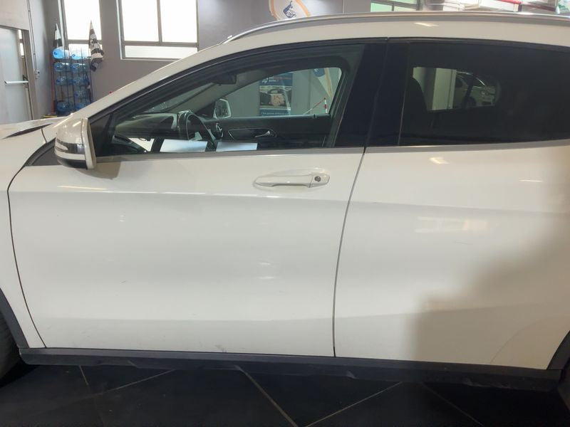 Mercedes-Benz GLA-Klasse GLA 200 d Sport 2016 – снимка 4