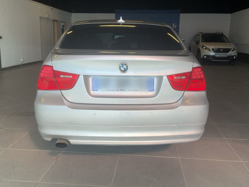 BMW 3er 318d Première 2010 – снимка 7