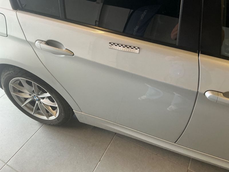 BMW 3er 318d Première 2010 – снимка 22