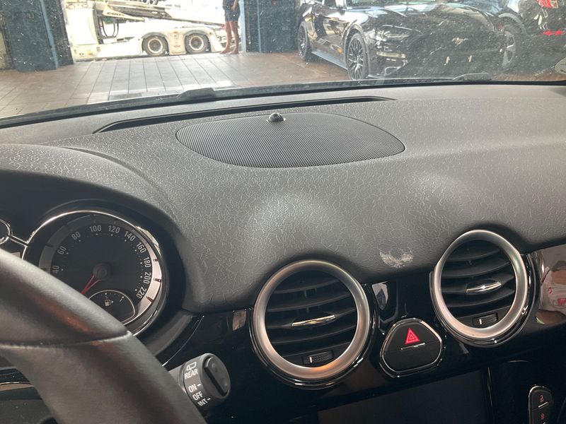 Opel Adam 1.4 120 Jahre 2019 – снимка 23