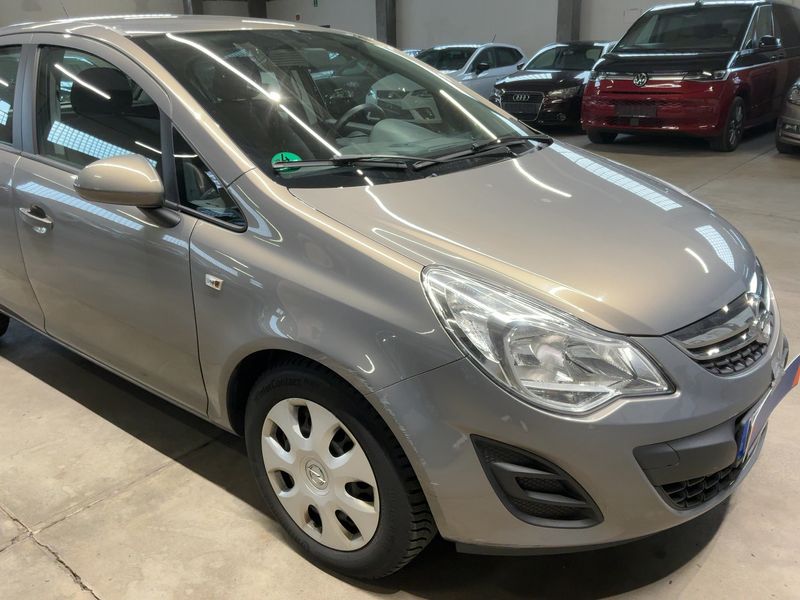 Opel Corsa 1.2 Edition 2013 – снимка 12