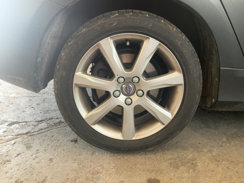 Volvo V60 2.0 D3 Momentum 2018 – снимка 9
