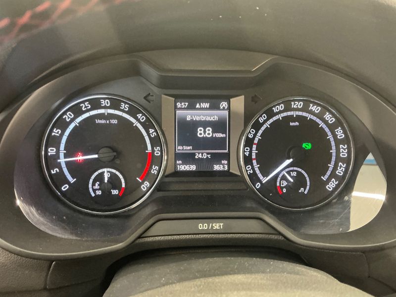 Skoda Octavia 2.0 TDI RS 2013 – снимка 19