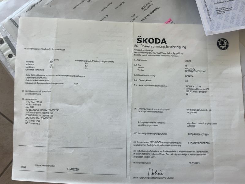 Skoda Octavia 2.0 TDI RS 2013 – снимка 22