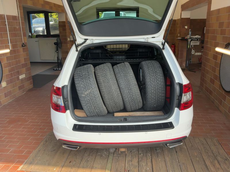 Skoda Octavia 2.0 TDI RS 2013 – снимка 16