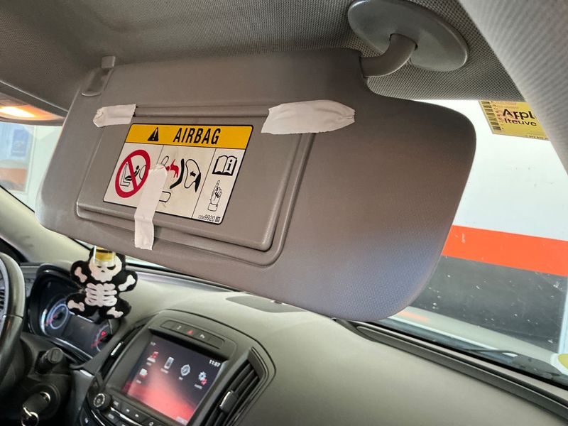 Opel Insignia Sports Tourer 2.0 CDTI Selective 2015 – снимка 25