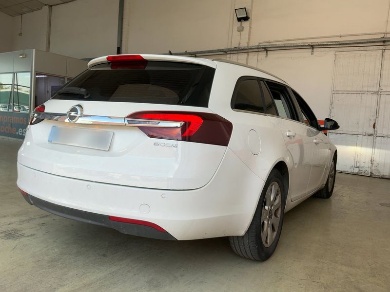 Opel Insignia Sports Tourer 2.0 CDTI Selective 2015 – снимка 8