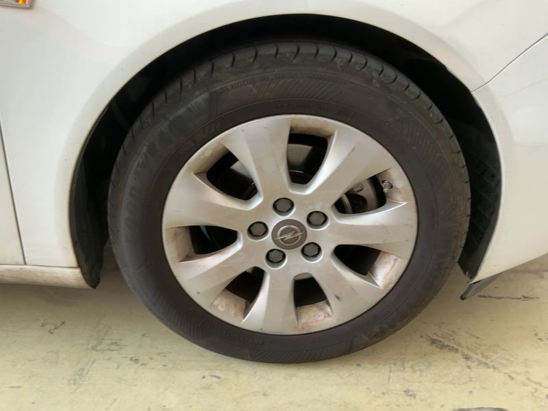 Opel Insignia Sports Tourer 2.0 CDTI Selective 2015 – снимка 11
