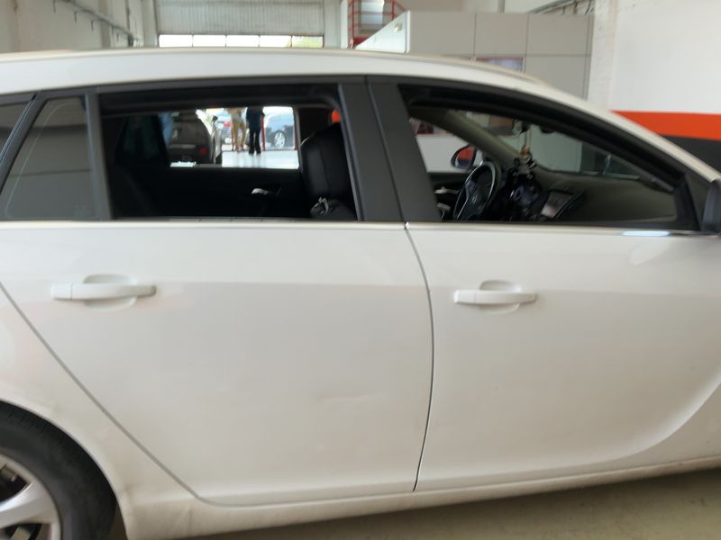 Opel Insignia Sports Tourer 2.0 CDTI Selective 2015 – снимка 10