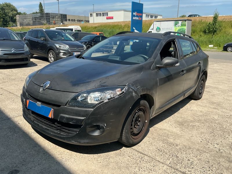 Renault Megane 1.5 dCi Expression 2012 – снимка 1