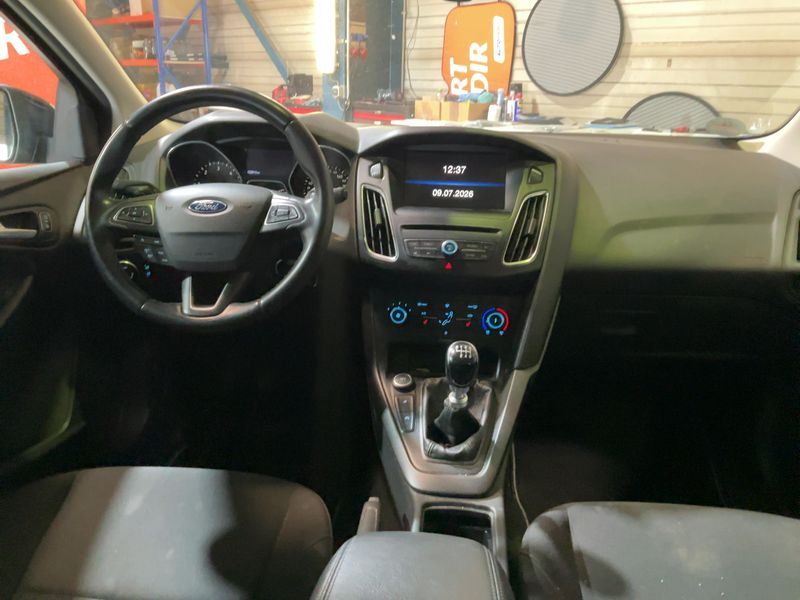 Ford Focus 1.5 TDCi Business 2014 – снимка 17