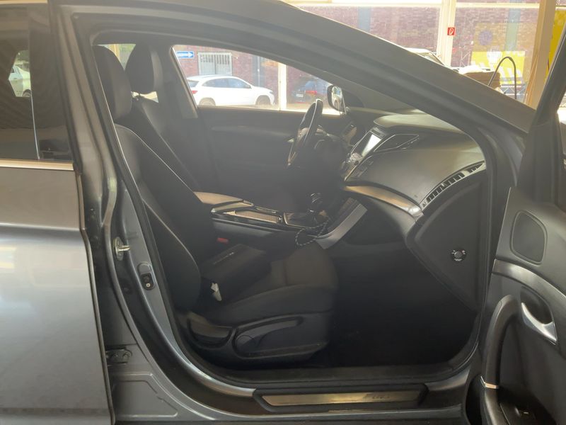 Hyundai i40 1.7 CRDi Style 2013 – снимка 17