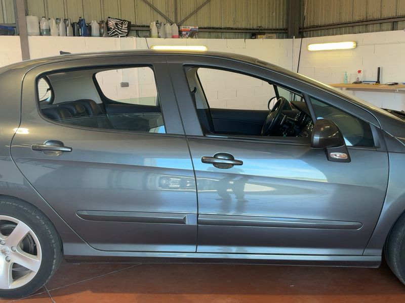 Peugeot 308 1.6 HDi Feline 2008 – снимка 10
