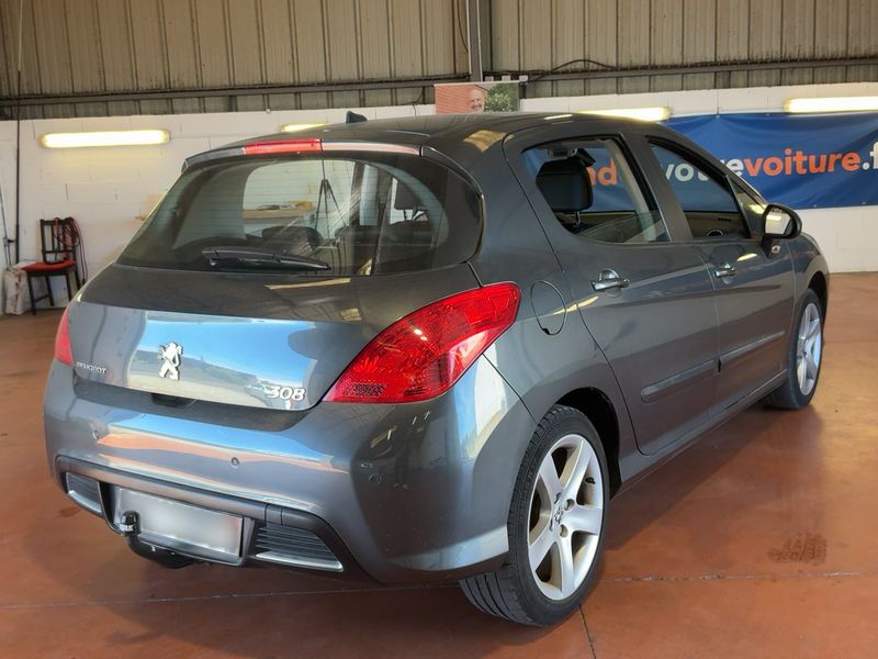 Peugeot 308 1.6 HDi Feline 2008 – снимка 8