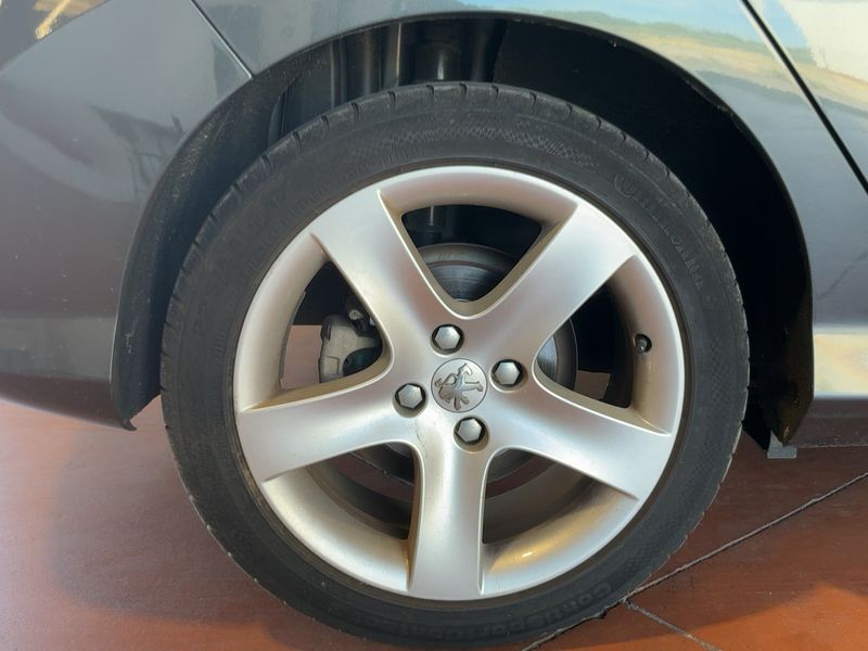 Peugeot 308 1.6 HDi Feline 2008 – снимка 9