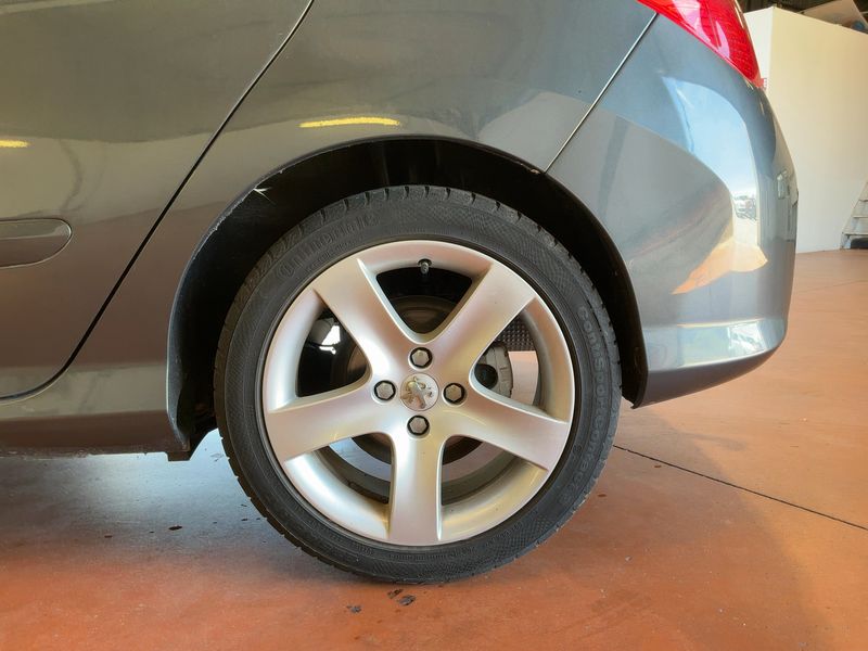 Peugeot 308 1.6 HDi Feline 2008 – снимка 5