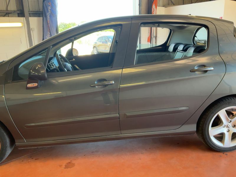 Peugeot 308 1.6 HDi Feline 2008 – снимка 4