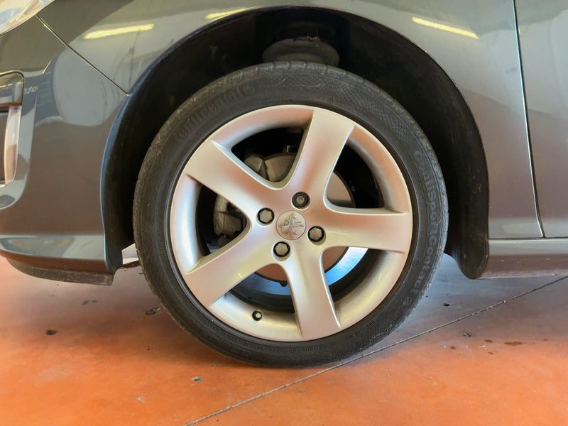 Peugeot 308 1.6 HDi Feline 2008 – снимка 3