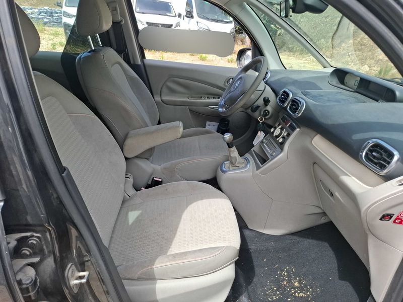 Citroen C3 Picasso 1.6 HDi Exclusive 2012 – снимка 10