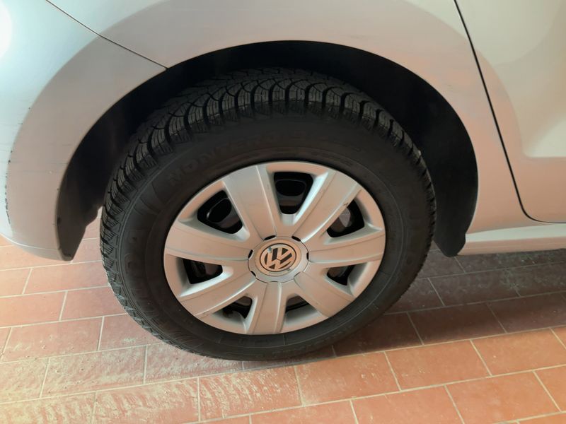Volkswagen Polo 1.2 Life 2013 – снимка 9