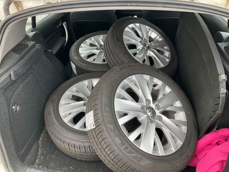 Volkswagen Polo 1.2 Life 2013 – снимка 15